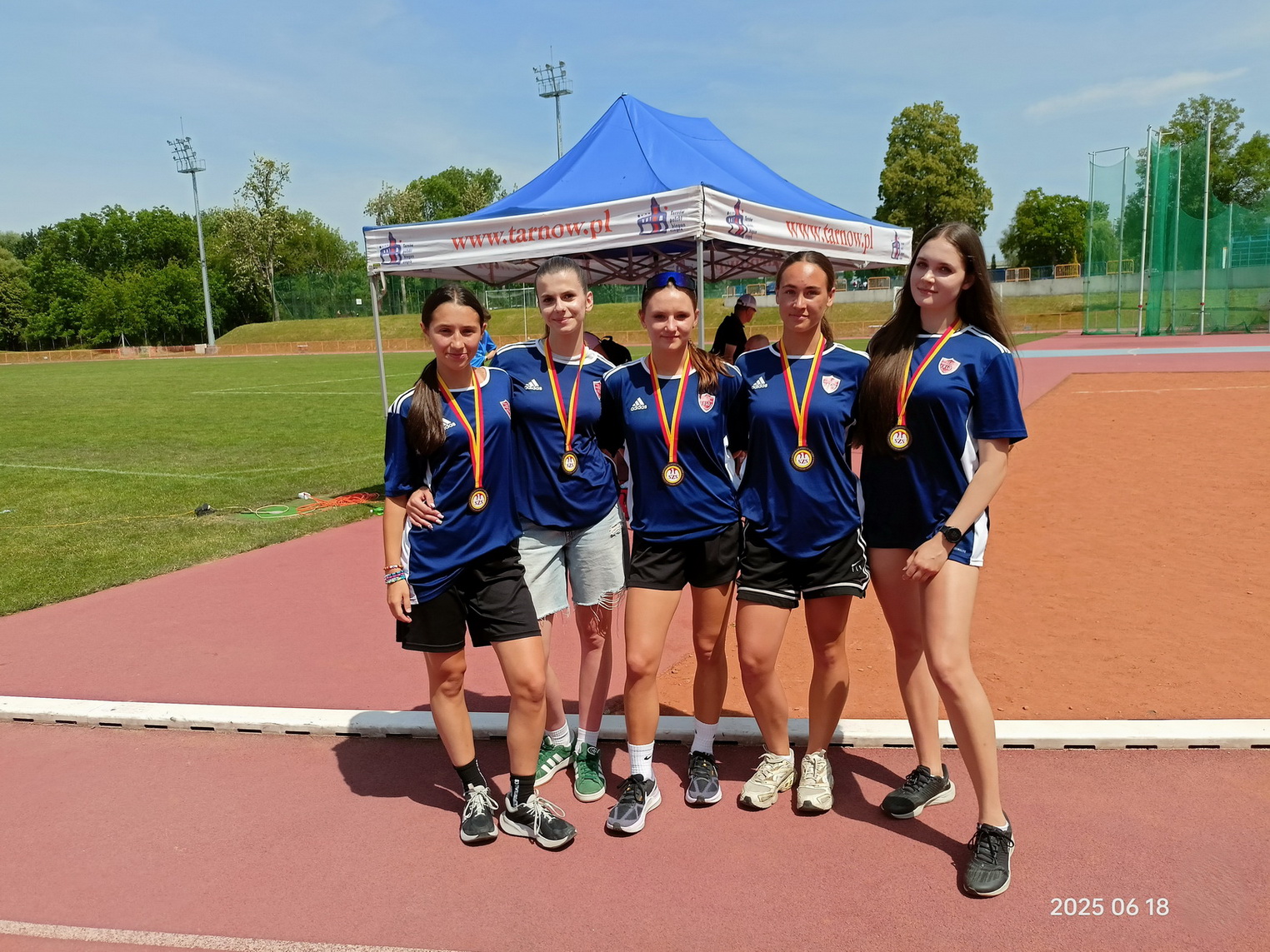 Zdjęcie Festiwal Sztafet 06-2025 Tarnów (4)c6450357-6dc8-4fbb-ae35-500b1913ea60.jpg w galerii Małopolska Licealiada Młodzieży - Festiwal Sztafet (06.2025)